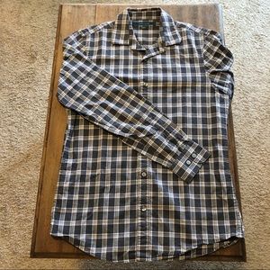 Perry Ellis Men’s Long Sleeve Dress Shirt